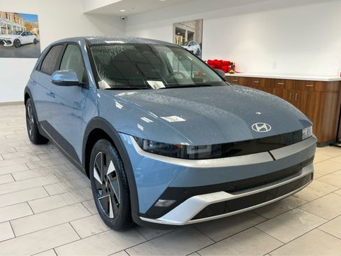 New 2026 Hyundai Ioniq 5 SEL image 4
