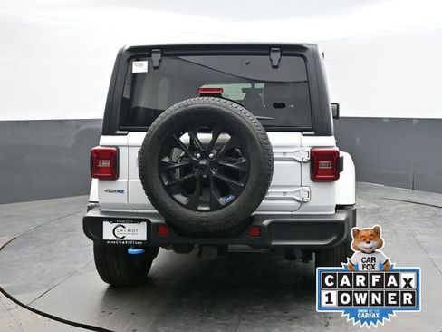 Used 2023 Jeep Wrangler Unlimited Sahara w/ Cold Weather Group image 6