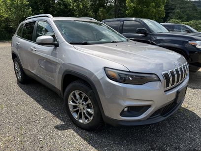 Used 2019 Jeep Cherokee Latitude Plus w/ Comfort/Convenience Group