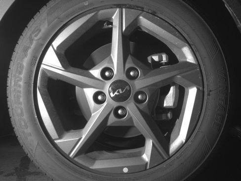 Used 2025 Kia K4 LXS FWD image 13