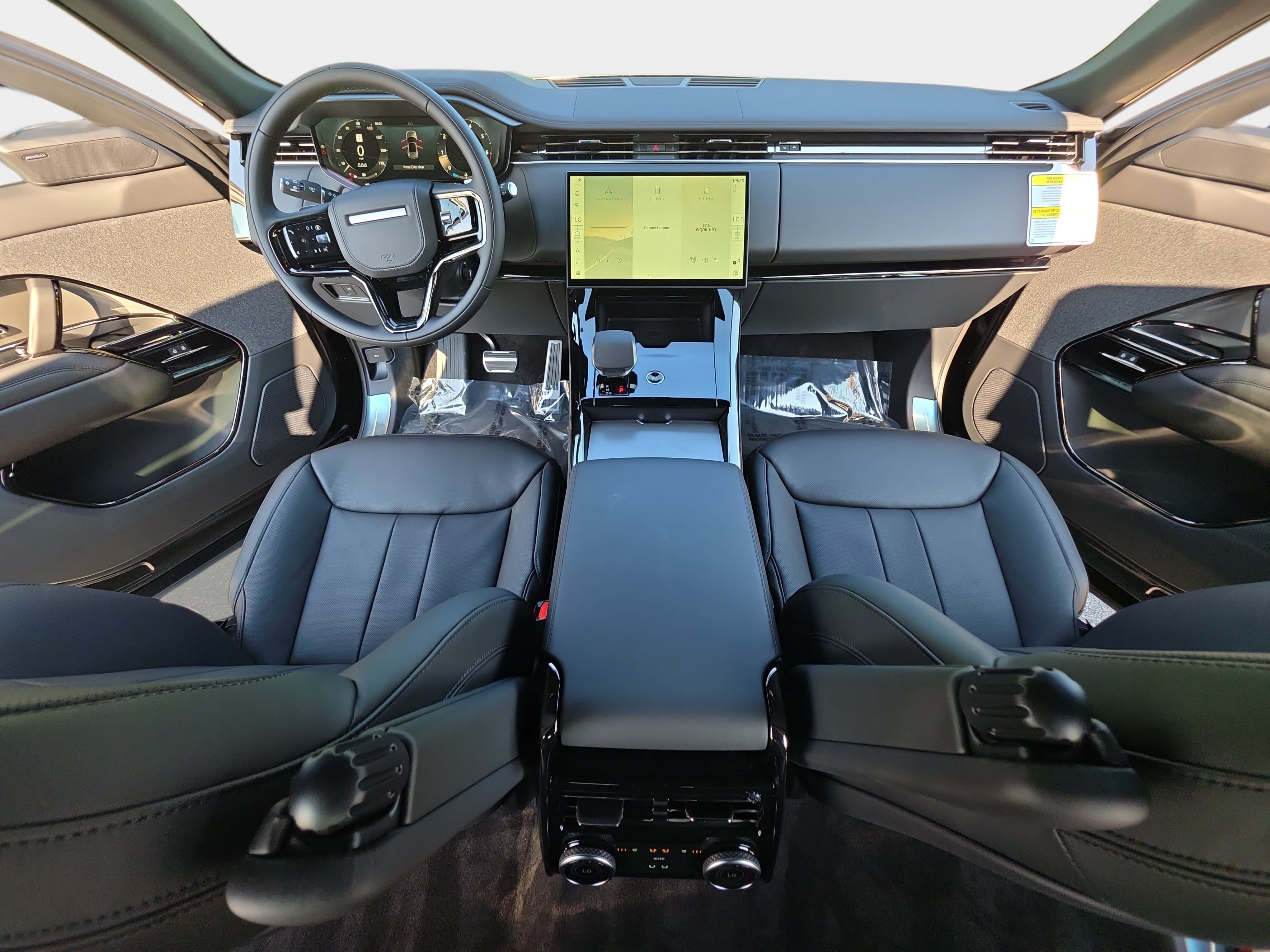 New 2027 Land Rover Range Rover Sport Dynamic SE AWD/4WD image 9
