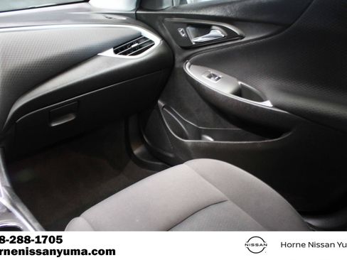 Used 2023 Chevrolet Malibu LT FWD image 11