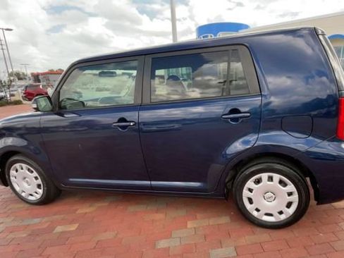 Used 2014 Scion xB image 7