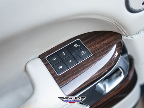 Used 2017 Land Rover Range Rover Long Wheelbase Autobiography image 45