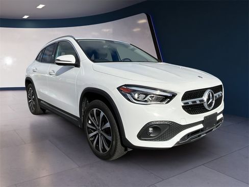 Certified 2022 Mercedes-Benz GLA 250 4MATIC image 7