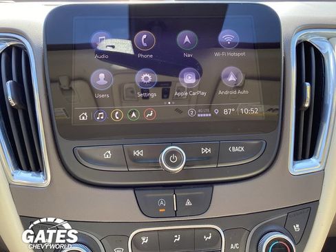 Used 2024 Chevrolet Malibu LT FWD image 3