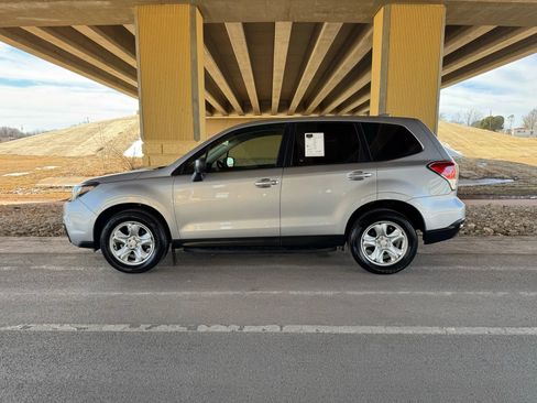 Used 2018 Subaru Forester 2.5i image 6