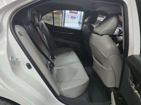 Used 2023 Toyota Camry SE FWD image 16