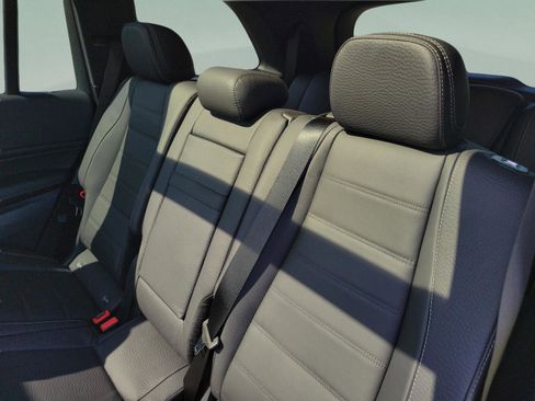 New 2026 Mercedes-Benz GLS 580 4MATIC image 14
