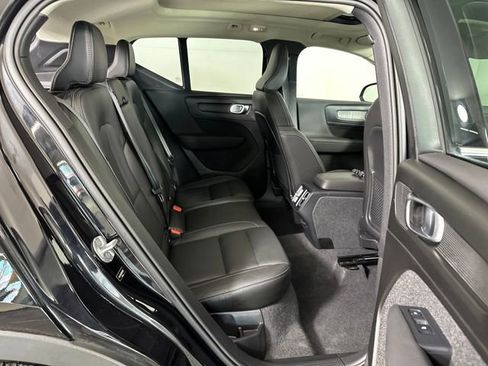 Used 2024 Volvo XC40 B5 Plus w/ Climate Package image 26