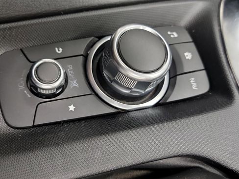 Used 2019 MAZDA MX-5 Miata RF Grand Touring image 33