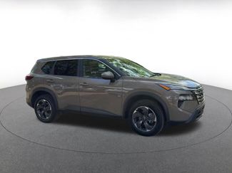 Used 2025 Nissan Rogue SV video 2