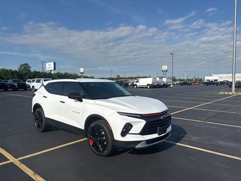 Used 2024 Chevrolet Blazer LT w/ Redline Edition FWD image 9
