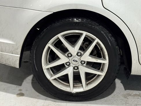 Used 2012 Ford Fusion SEL image 19