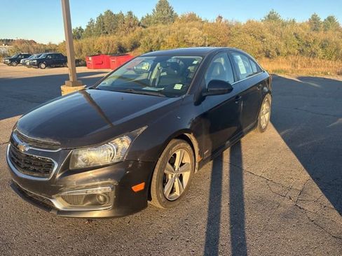 Used 2015 Chevrolet Cruze LT w/ Sun, Sound and Sport Package image 12