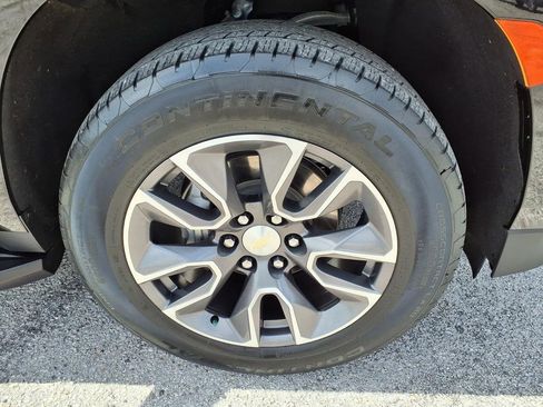 Used 2023 Chevrolet Tahoe LT w/ LT Signature Plus Package RWD image 9