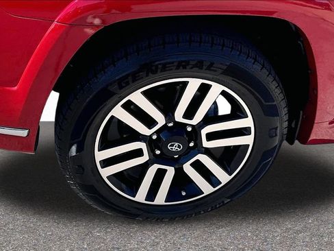 Certified 2022 Toyota 4Runner Limited AWD/4WD image 35