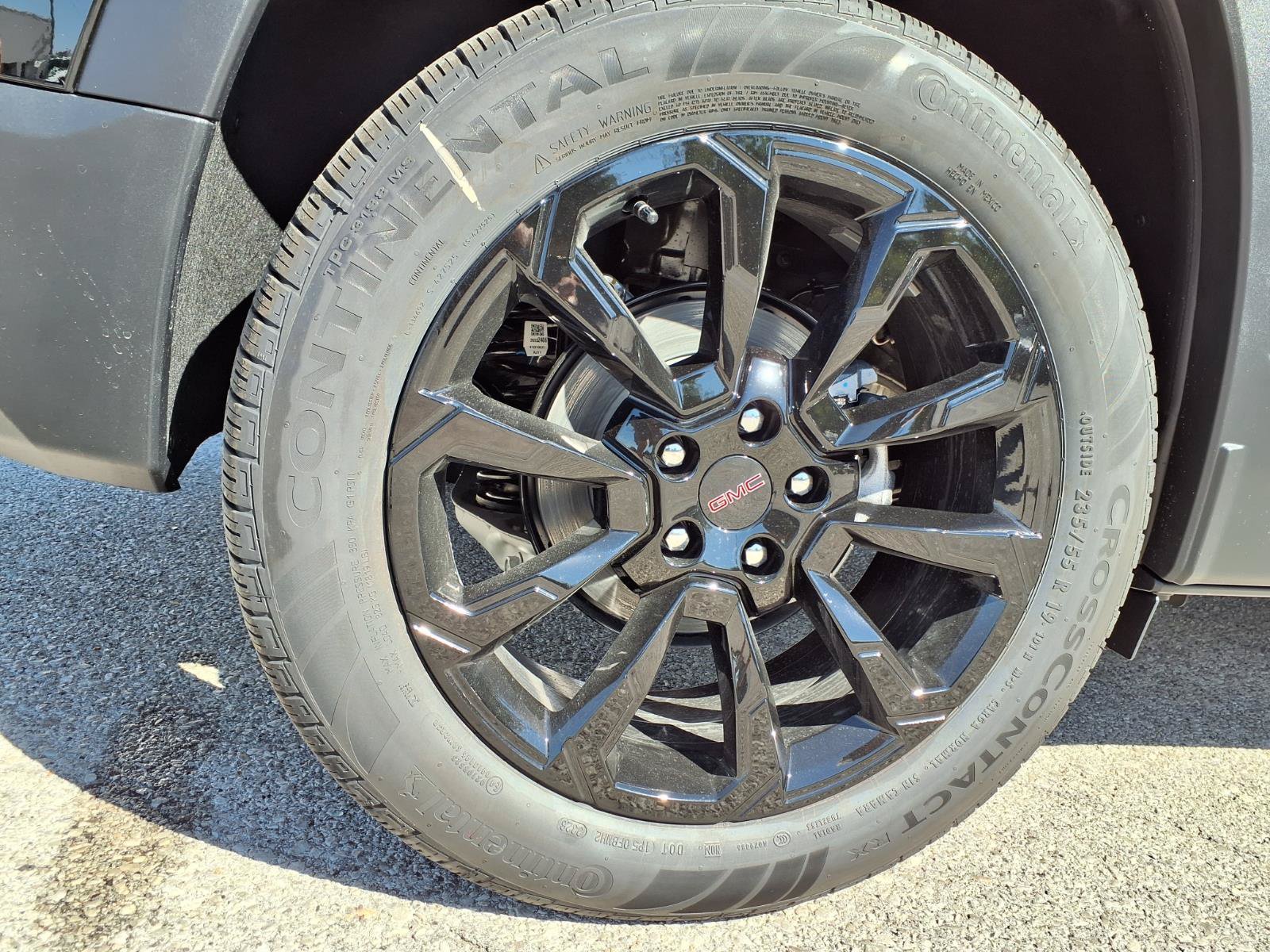 New 2027 GMC Terrain Elevation w/ Black Edition FWD image 21