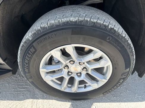 Used 2025 Chevrolet Tahoe LT AWD/4WD image 31