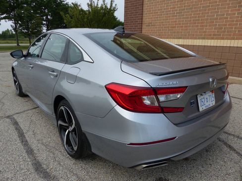 Used 2022 Honda Accord Sport image 7
