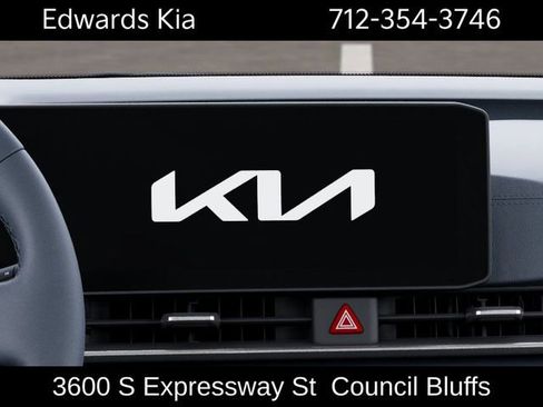 New 2026 Kia Carnival EX FWD image 22