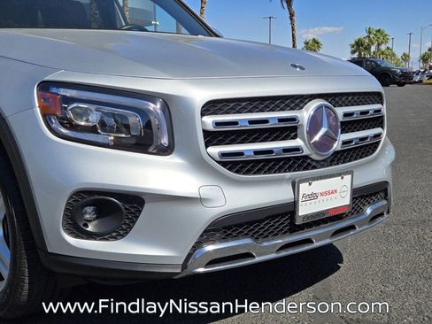 Used 2020 Mercedes-Benz GLB 250 w/ Premium Package image 8