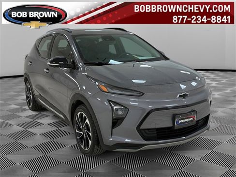 Used 2023 Chevrolet Bolt EUV Premier w/ Sun & Sound Package image 1