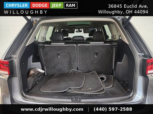 Used 2021 Volkswagen Atlas SE w/ Panoramic Sunroof Package AWD/4WD image 32