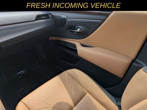 Used 2024 Lexus ES 350 Ultra Luxury FWD image 15