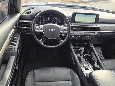 Used 2022 Kia Telluride EX w/ EX Premium Package image 11