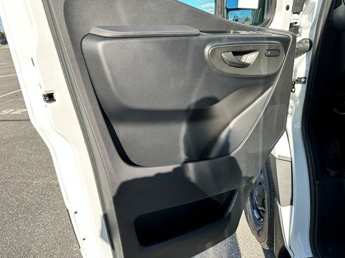 Used 2026 Mercedes-Benz Sprinter 2500 image 10