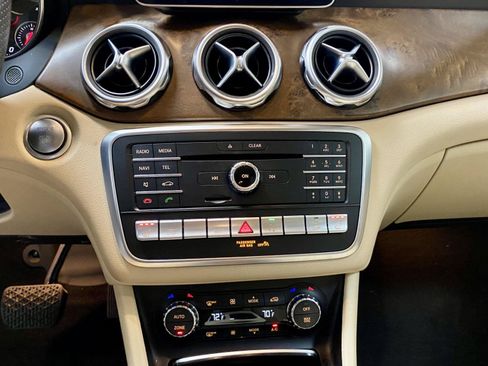Used 2019 Mercedes-Benz GLA 250 4MATIC image 26
