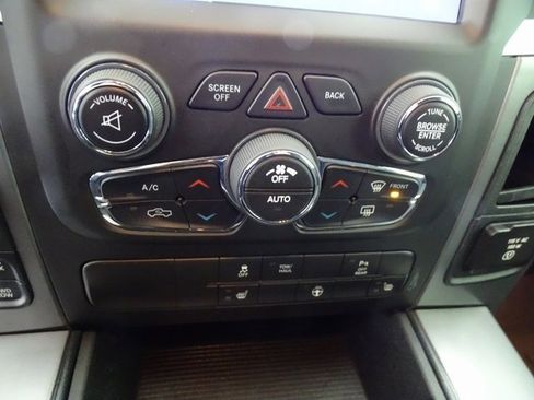 Used 2022 RAM 1500 Classic Warlock w/ Electronics Group image 9