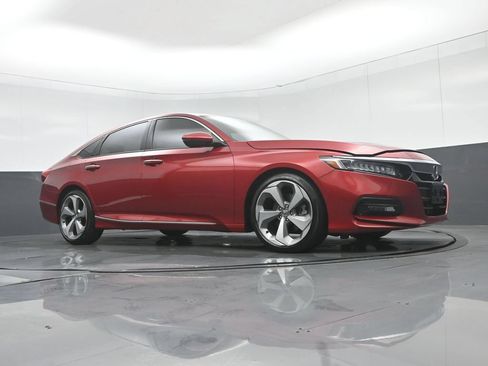 Used 2018 Honda Accord Touring image 57