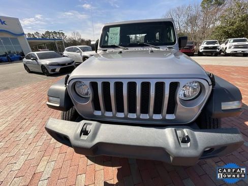 Used 2021 Jeep Wrangler Unlimited Sport AWD/4WD image 28