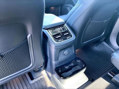 Used 2024 Volvo XC90 T8 Ultimate w/ Protection Package Premier image 38