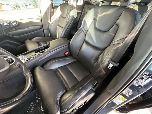 Used 2021 Volvo XC90 T8 Inscription w/ Advanced Package image 13
