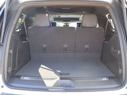 New 2026 Chevrolet Suburban High Country AWD/4WD image 36