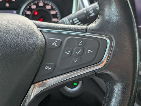 Used 2021 Chevrolet Equinox Premier FWD image 28