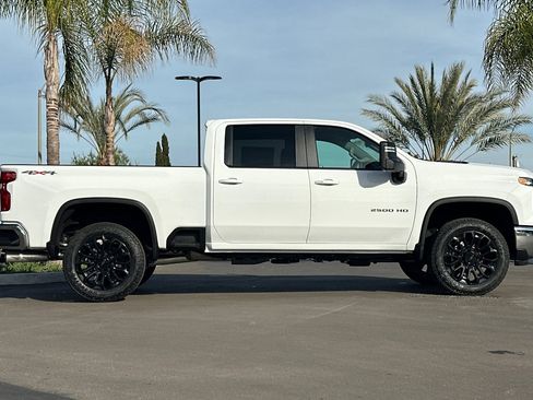 New 2026 Chevrolet Silverado 2500 LT image 3