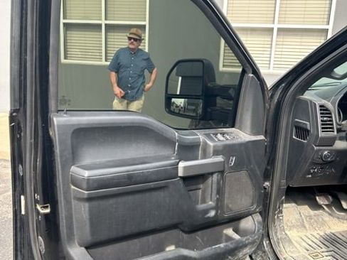 Used 2018 Ford F150 XLT w/ Equipment Group 302A Luxury image 13