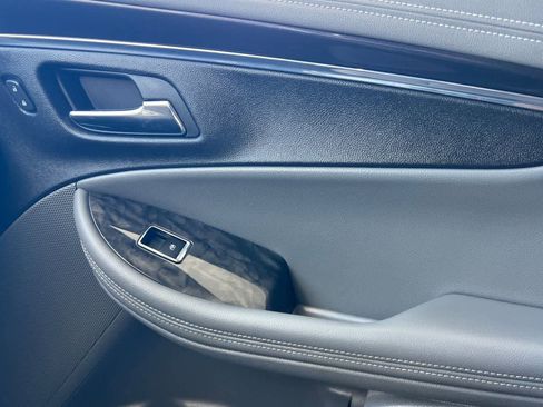 Used 2014 Chevrolet Impala LT FWD image 20