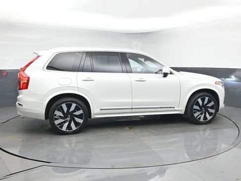 Used 2023 Volvo XC90 T8 Ultimate w/ Protection Package image 8