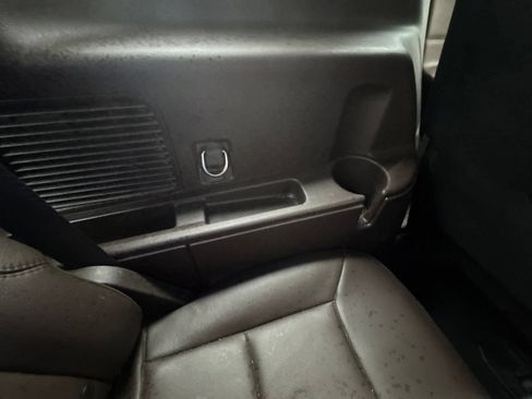 Used 2022 Ford Explorer King Ranch AWD/4WD image 39