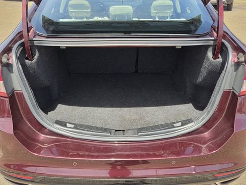 Used 2017 Ford Fusion Titanium FWD image 23