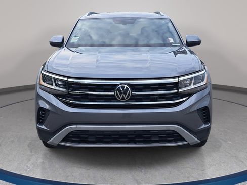 Used 2022 Volkswagen Atlas Cross Sport SE AWD/4WD image 2