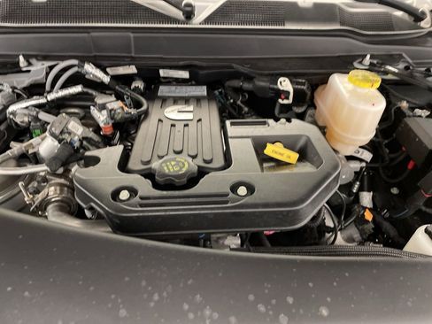 New 2026 RAM 5500 Tradesman AWD/4WD image 15