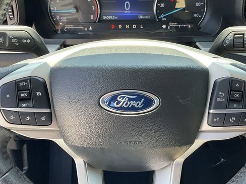 Used 2023 Ford Explorer XLT RWD image 22