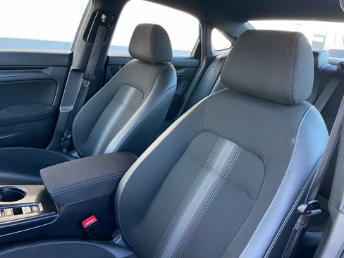 Used 2024 Honda Civic Sport image 25