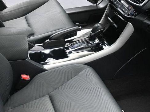 Used 2016 Honda Accord LX image 43
